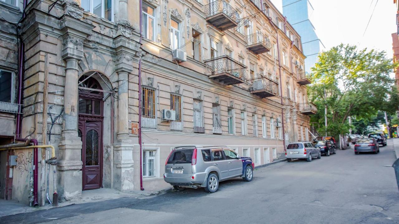 Near The Opera Apartment Tbilisi Luaran gambar